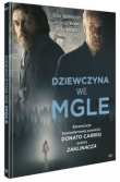 Dziewczyna we mgle