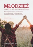 Młodzież między ochroną a ryzykiem