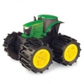john-deere-traktor-mega-wielkie-opony.jpg