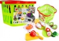 koszyczek-z-zakupami-do-krojenia-i-waga-marketowa.jpg