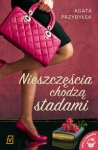 nieszczescia-chodza-stadami.jpg
