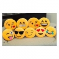poduszka-dekoracyjna-emotki-emoji-wzory.jpg