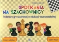 spotkania-na-szachownicy-karty-pracy-zeszyt-z-naklejkami.jpg